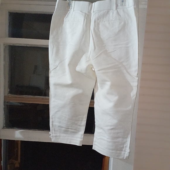 Women's White Capris Pants - Picture 2 of 4